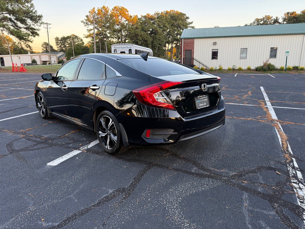 2018 Honda Civic Image 4