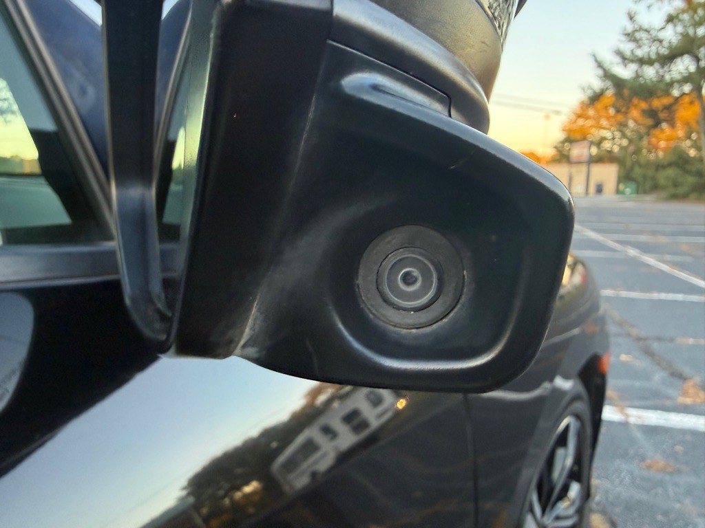 2018 Honda Civic Image 9