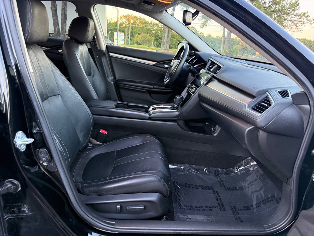 2018 Honda Civic Image 22