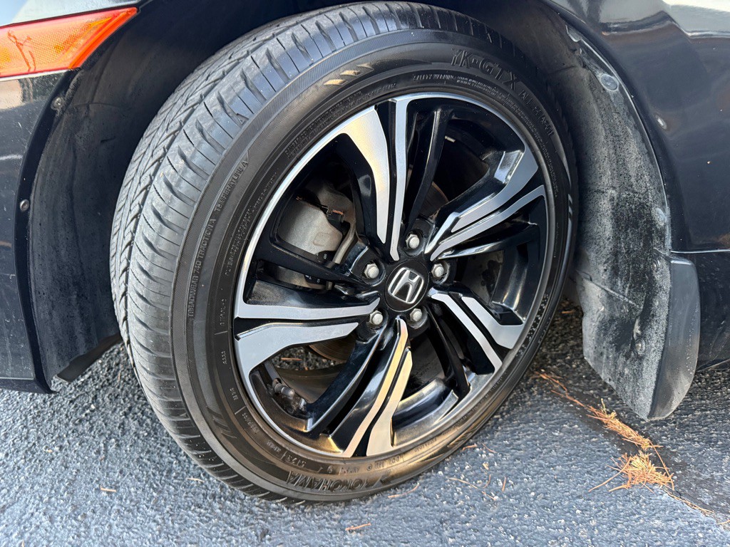 2018 Honda Civic Image 24