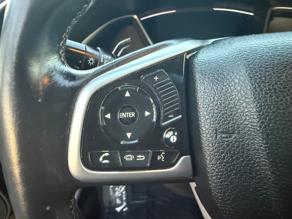 2018 Honda Civic Image 32