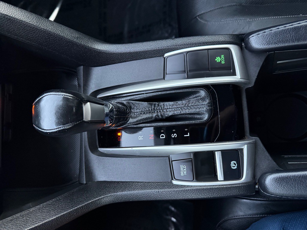 2018 Honda Civic Image 42