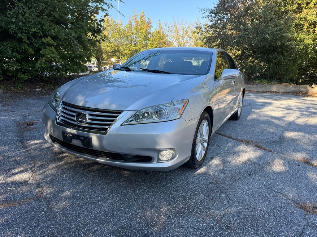 2010 Lexus ES Image 1