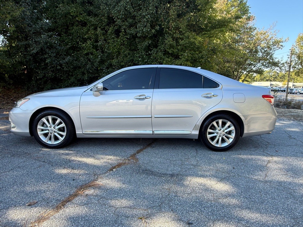 2010 Lexus ES Image 4