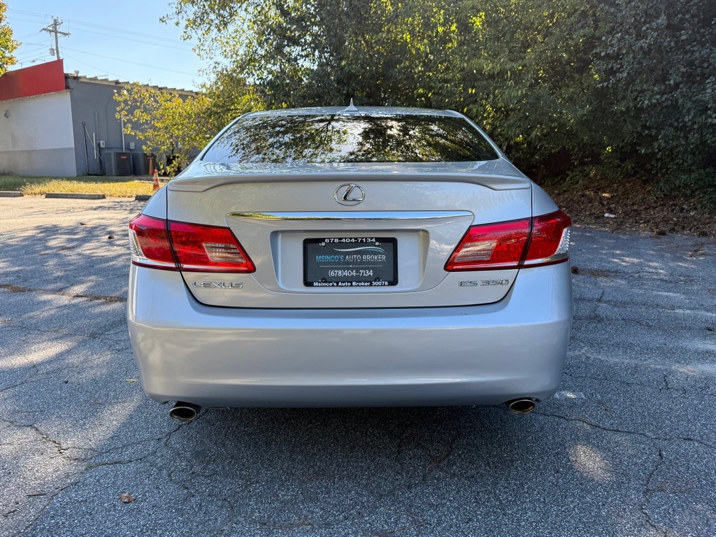 2010 Lexus ES Image 6