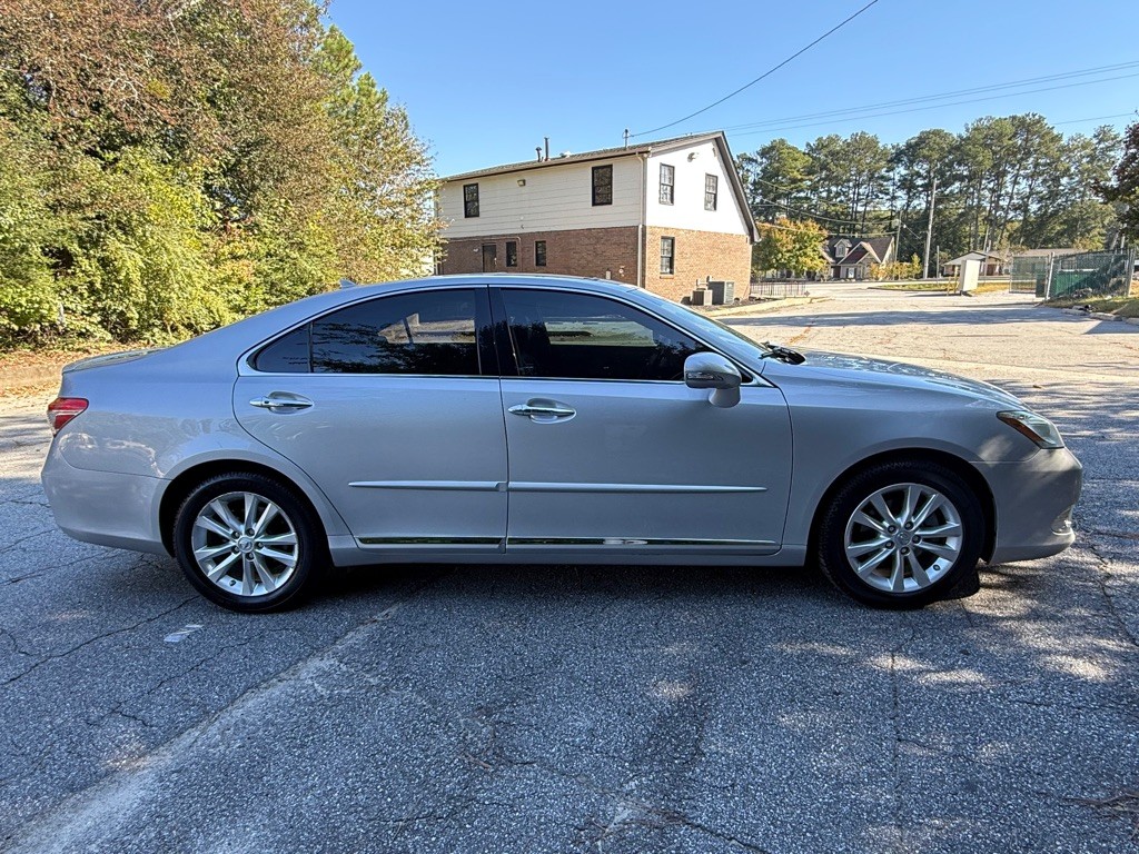 2010 Lexus ES Image 9
