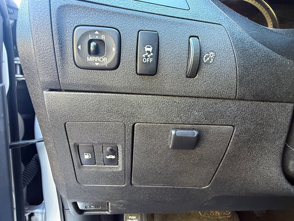 2010 Lexus ES Image 35