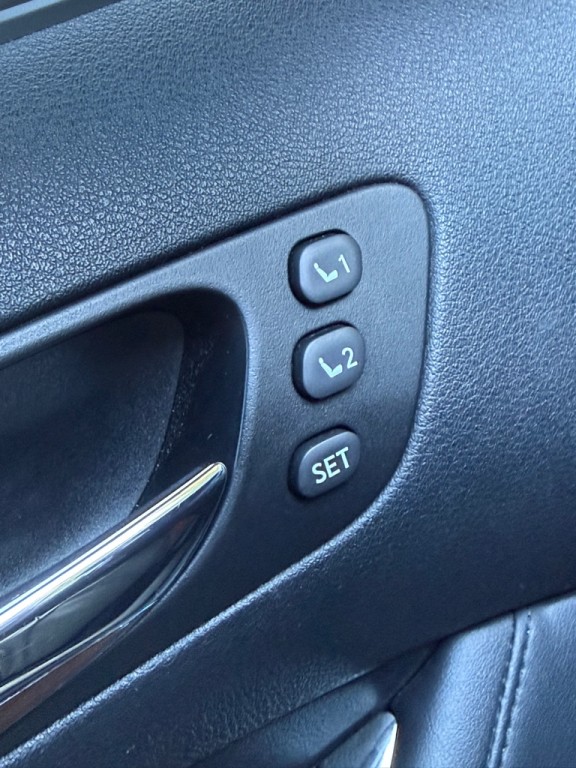 2010 Lexus ES Image 37