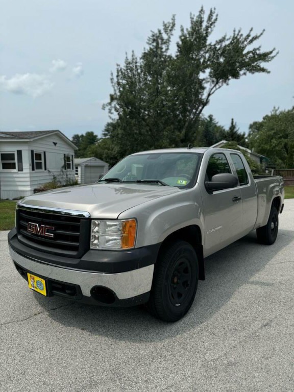 2007 GMC Sierra 1500 Image 2