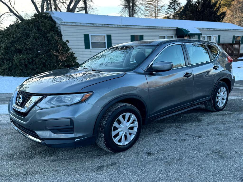 2017 Nissan Rogue Image 1