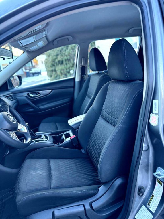 2017 Nissan Rogue Image 5