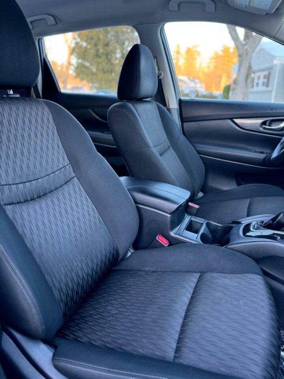 2017 Nissan Rogue Image 6
