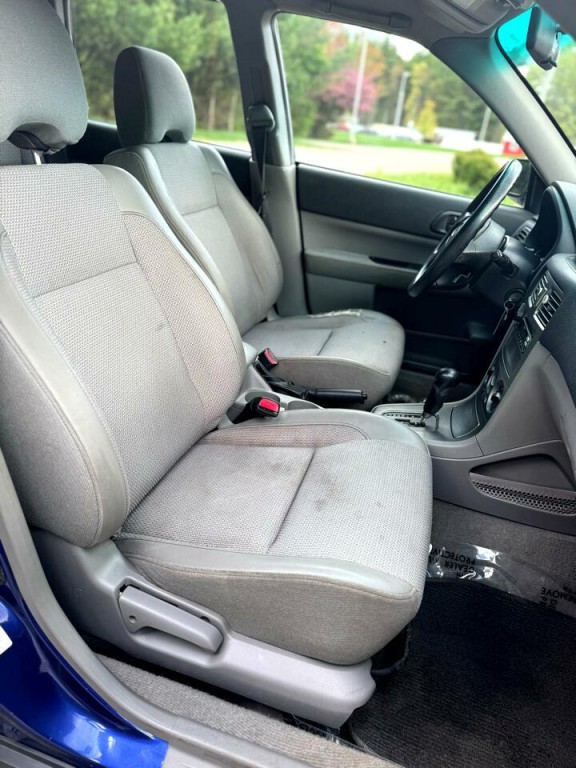 2004 Subaru Forester Image 11