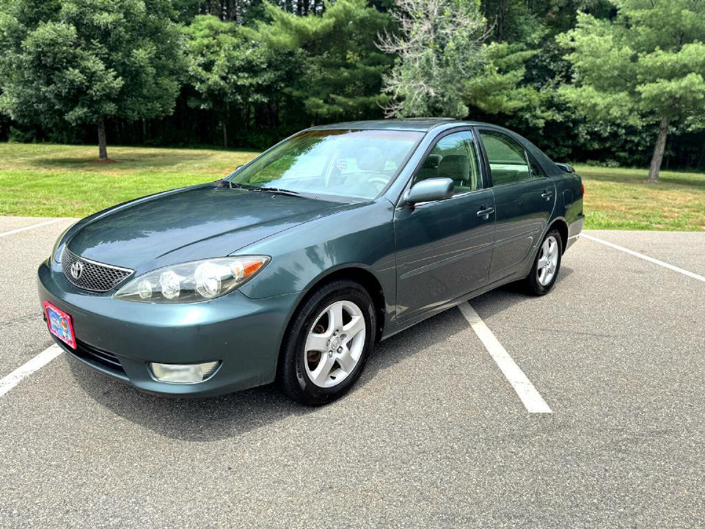 2005 Toyota Camry Image 3