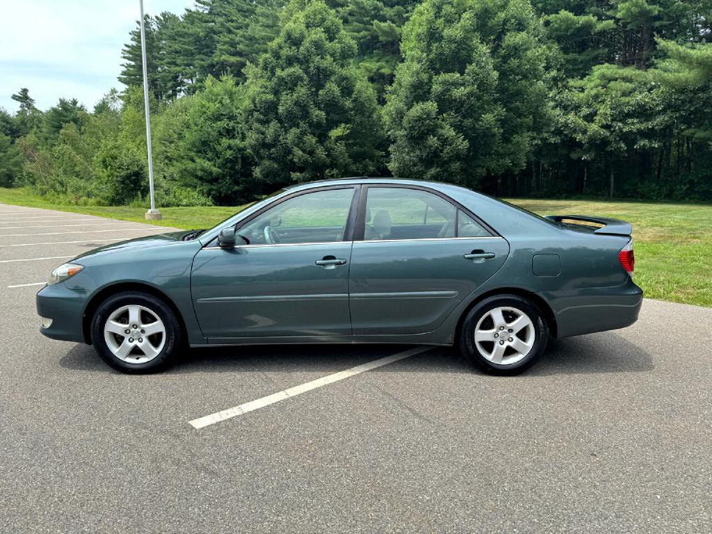 2005 Toyota Camry Image 4