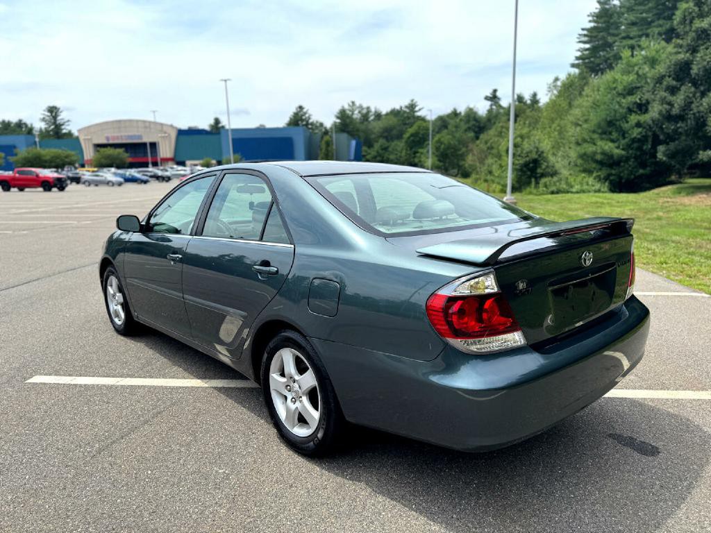 2005 Toyota Camry Image 5