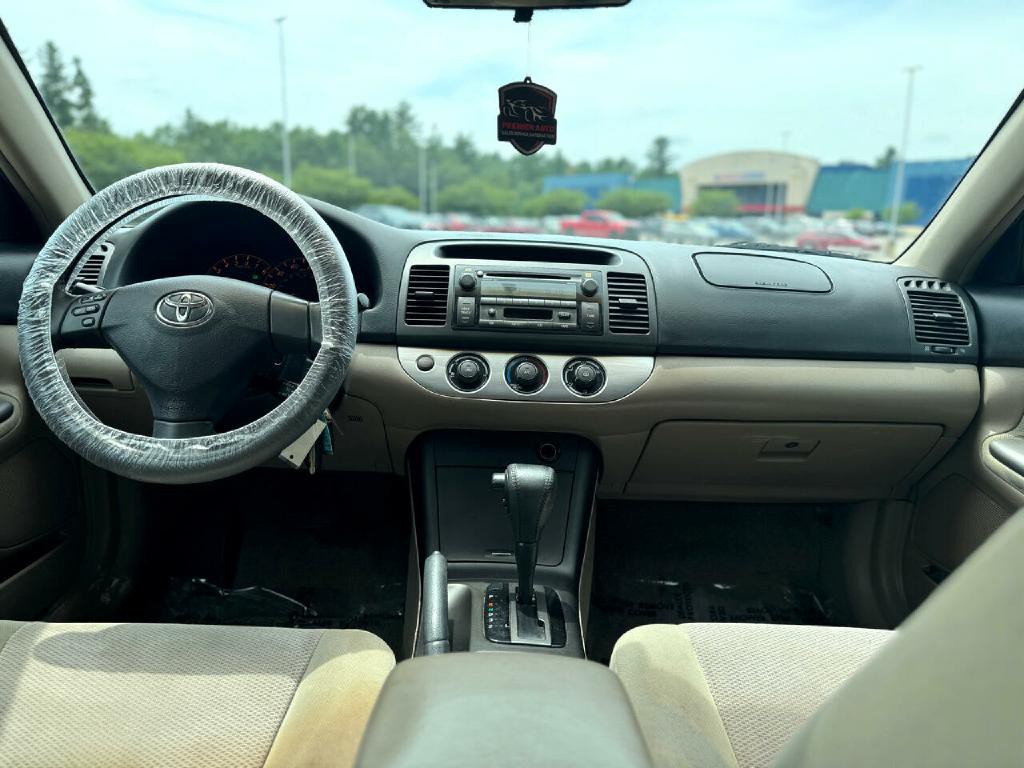2005 Toyota Camry Image 11
