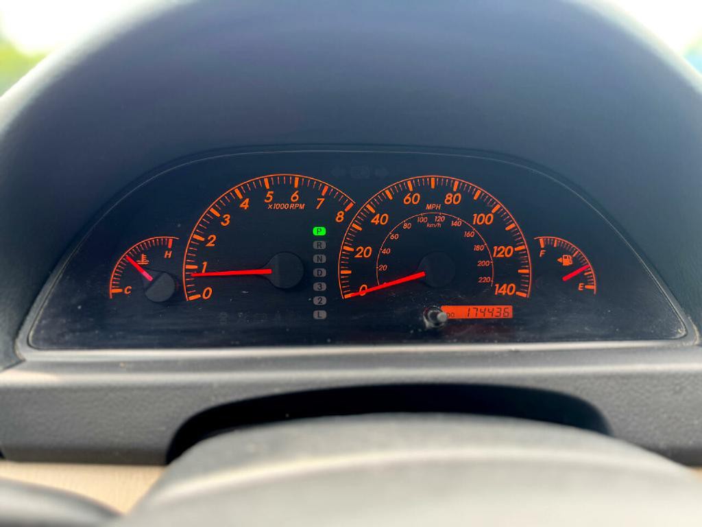 2005 Toyota Camry Image 14