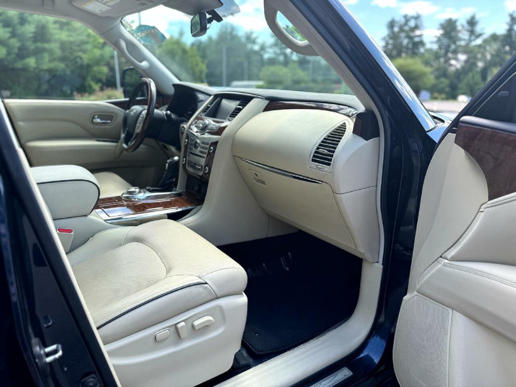 2018 INFINITI QX80 Image 11