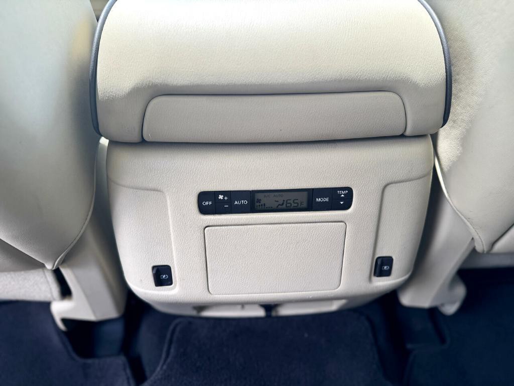 2018 INFINITI QX80 Image 17