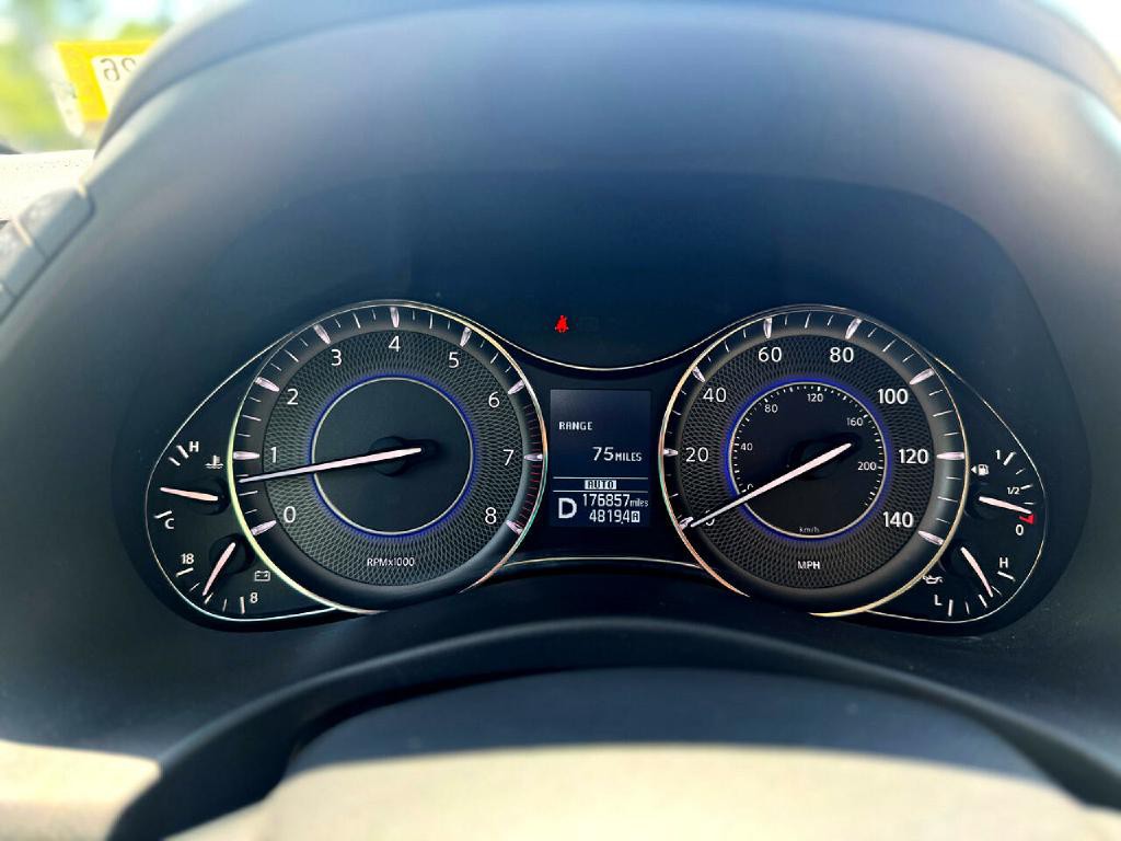 2018 INFINITI QX80 Image 23