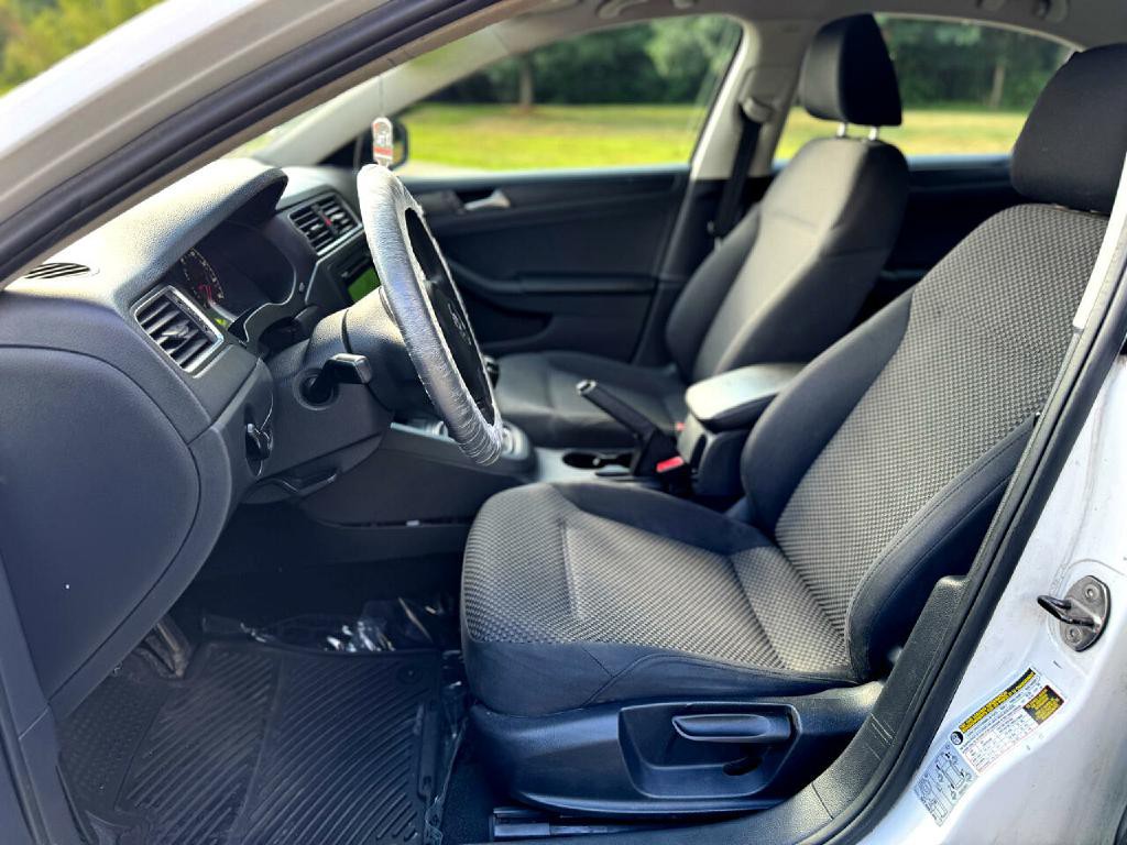 2014 Volkswagen Jetta Image 12