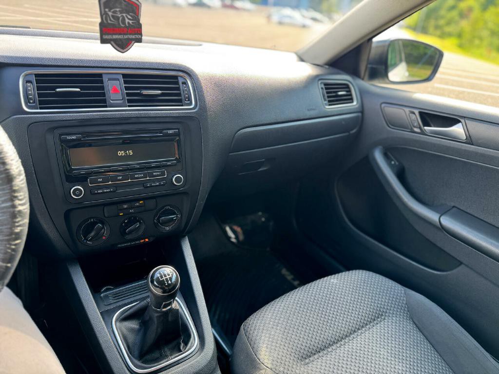 2014 Volkswagen Jetta Image 13