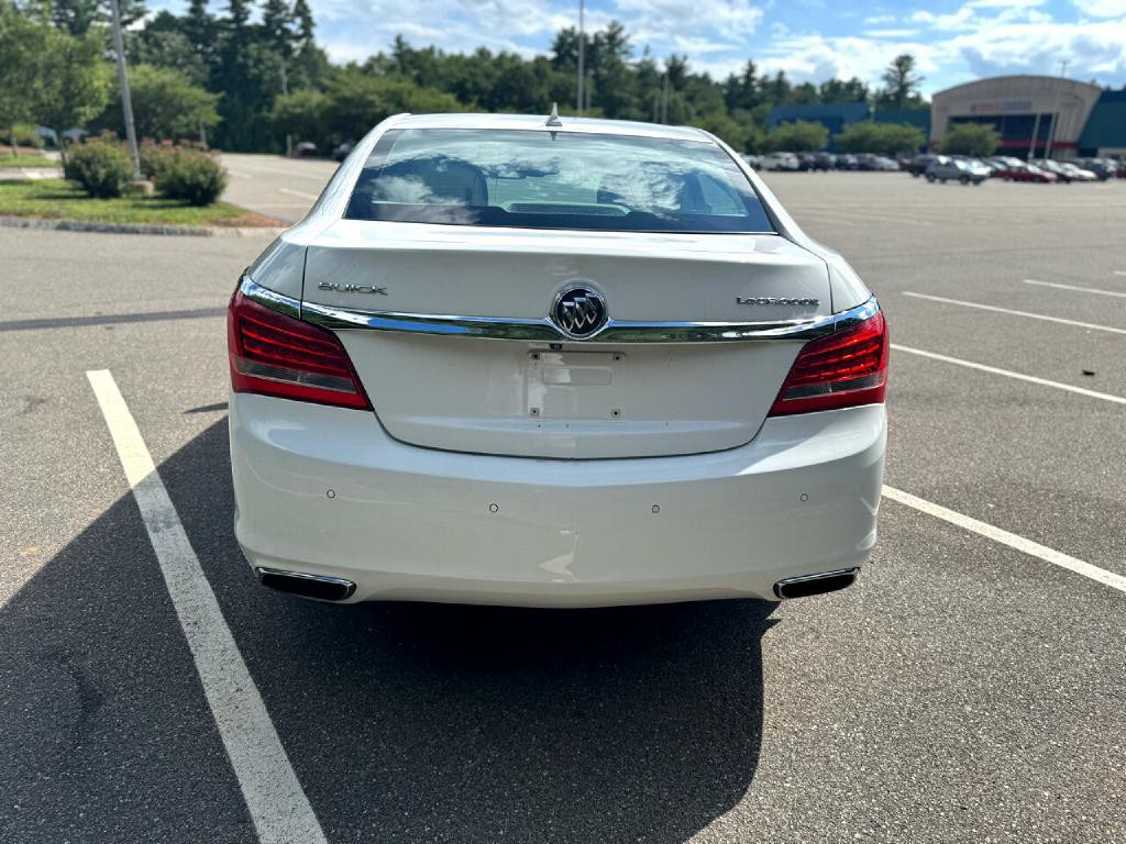2014 Buick Lacrosse Image 8