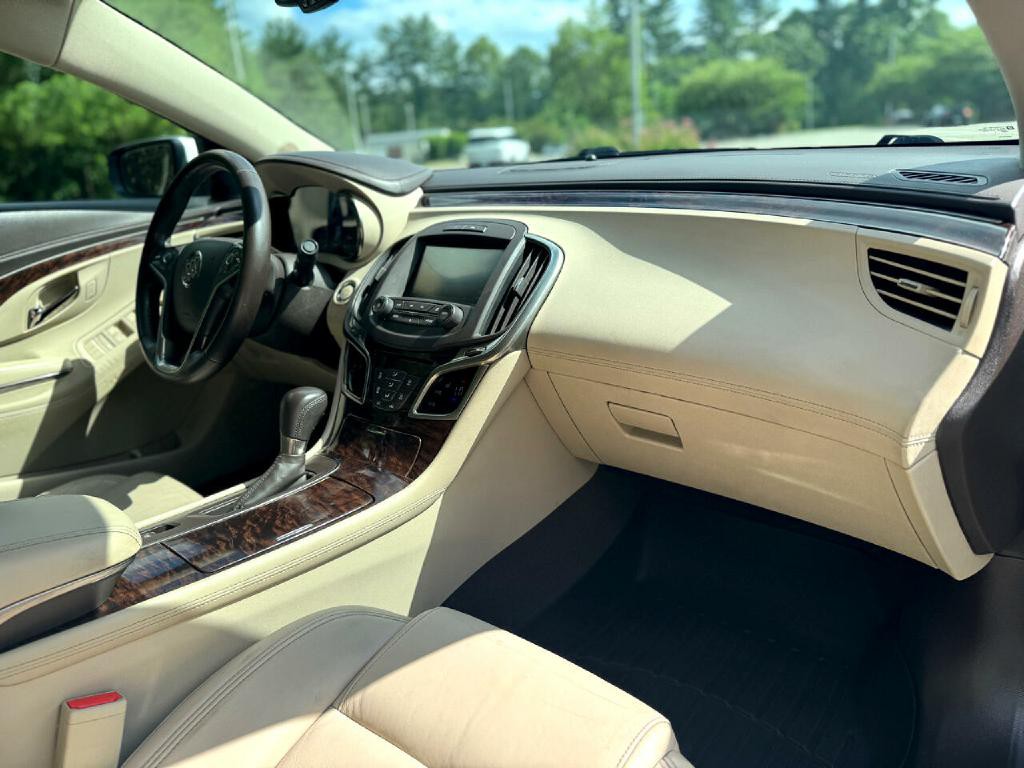 2014 Buick Lacrosse Image 12