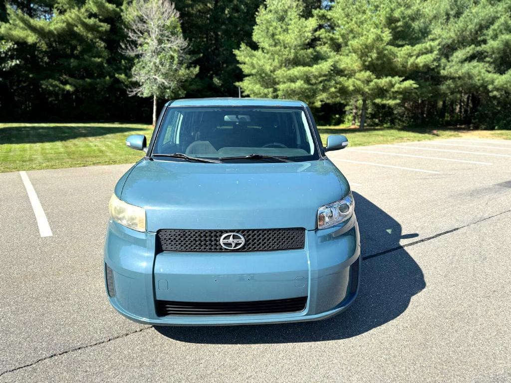 2009 Scion xB Image 2
