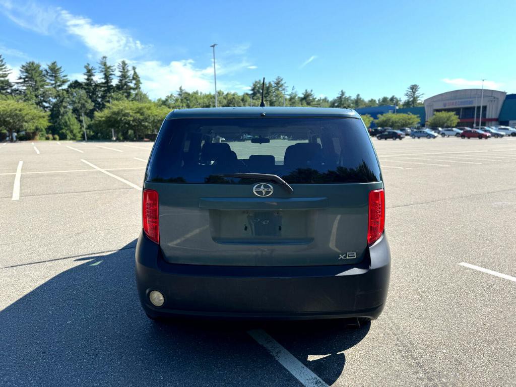 2009 Scion xB Image 5