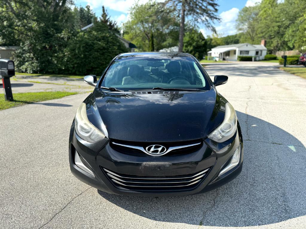 2015 Hyundai Elantra Image 4