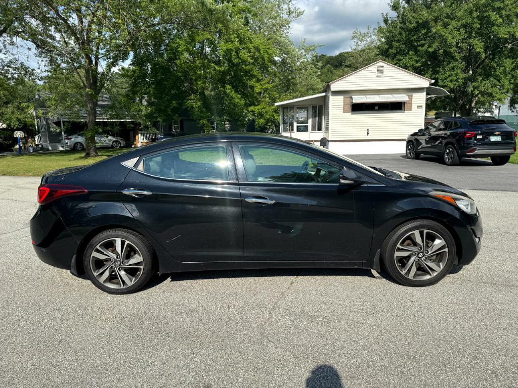 2015 Hyundai Elantra Image 8