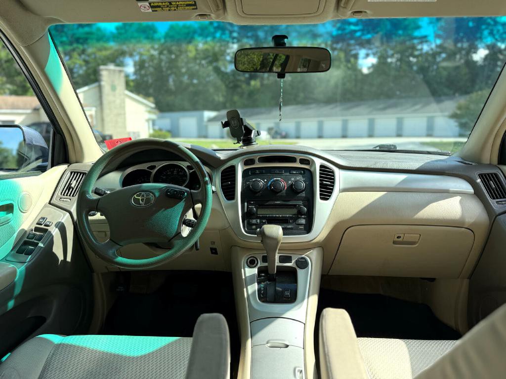 2004 Toyota Highlander Image 10