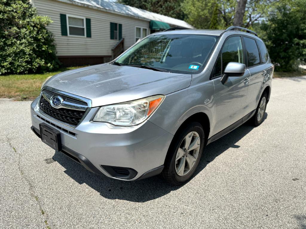 2014 Subaru Forester Image 1