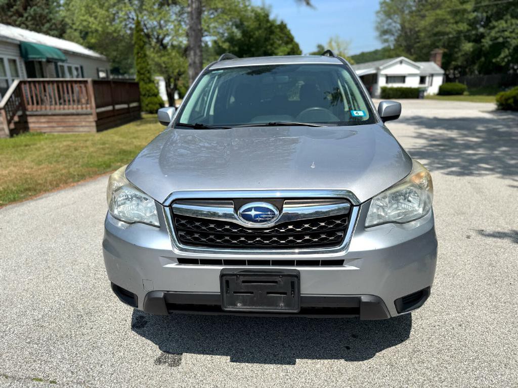 2014 Subaru Forester Image 2
