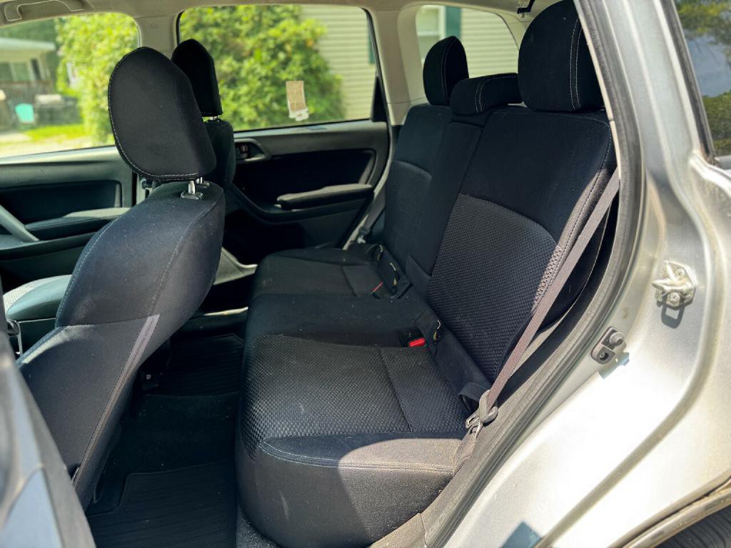 2014 Subaru Forester Image 15