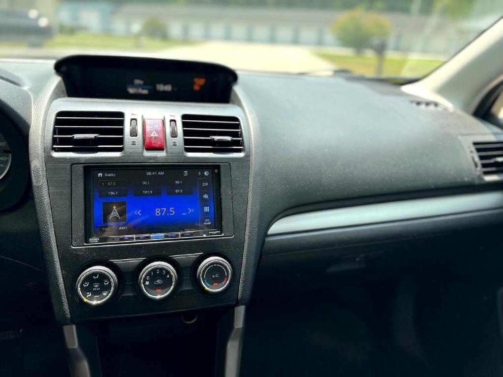 2014 Subaru Forester Image 18