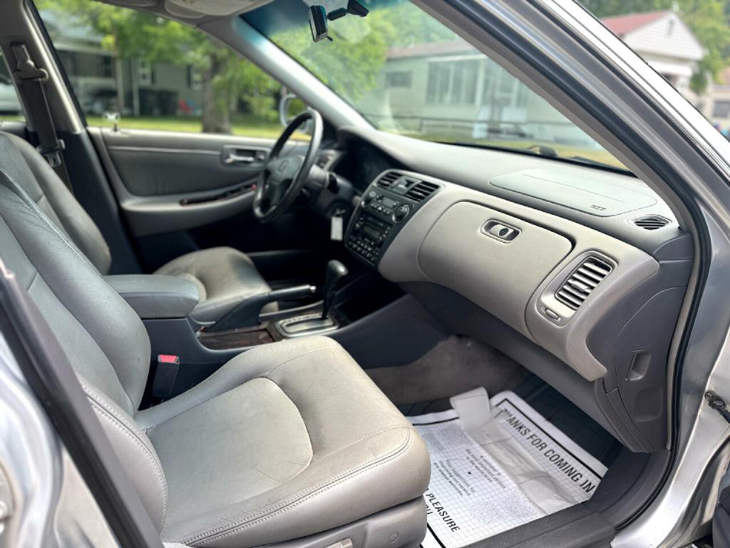2002 Honda Accord Image 9