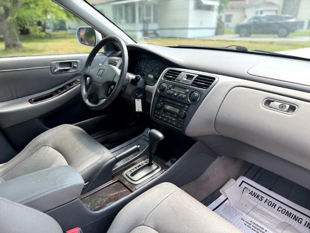 2002 Honda Accord Image 10