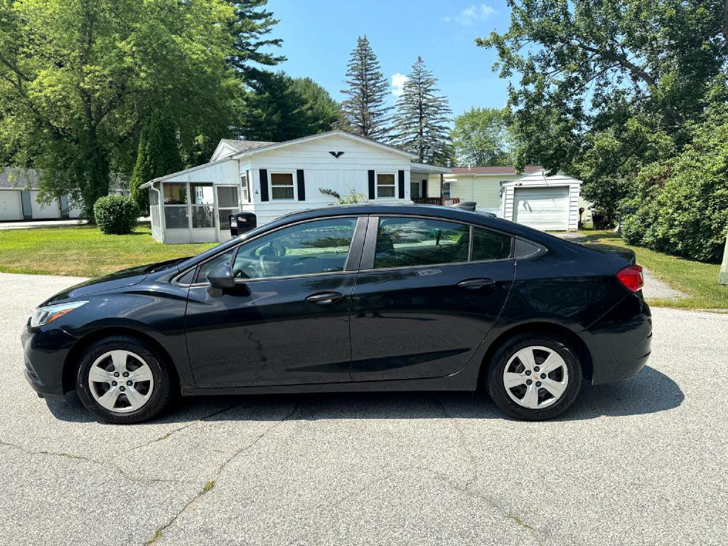2018 Chevrolet Cruze Image 4