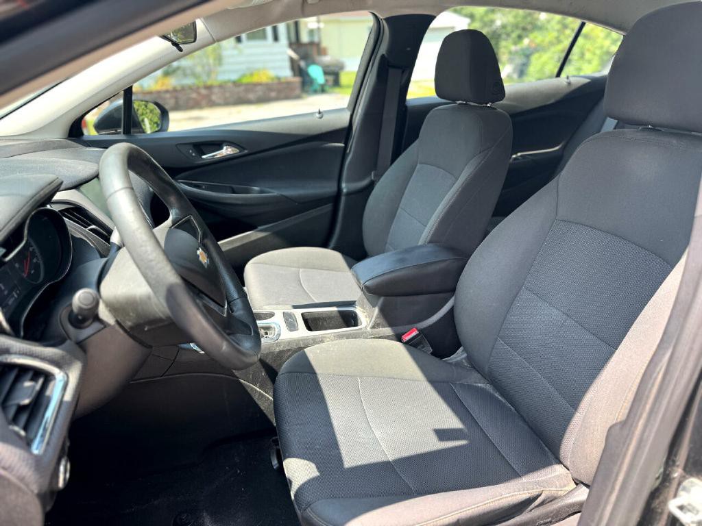 2018 Chevrolet Cruze Image 14