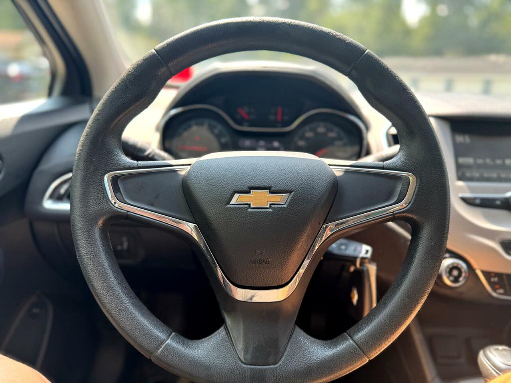 2018 Chevrolet Cruze Image 18