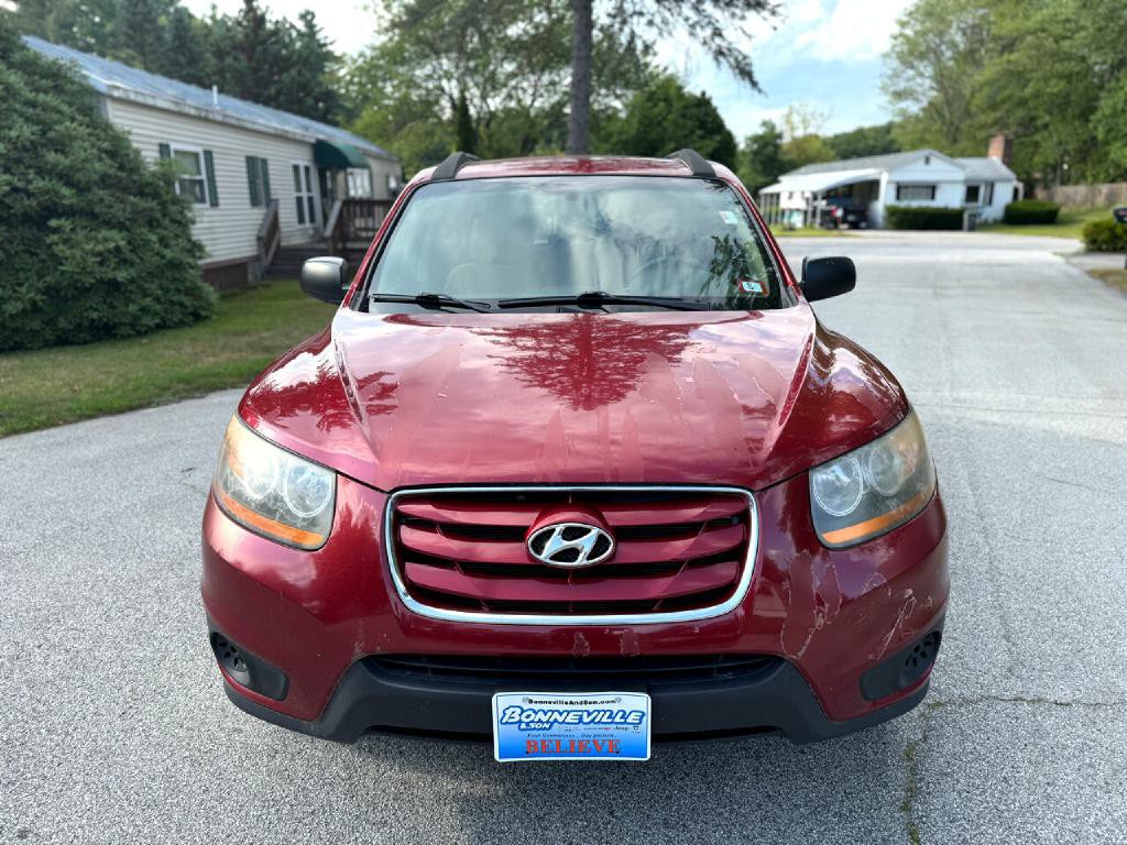 2011 Hyundai Santa Fe Image 2