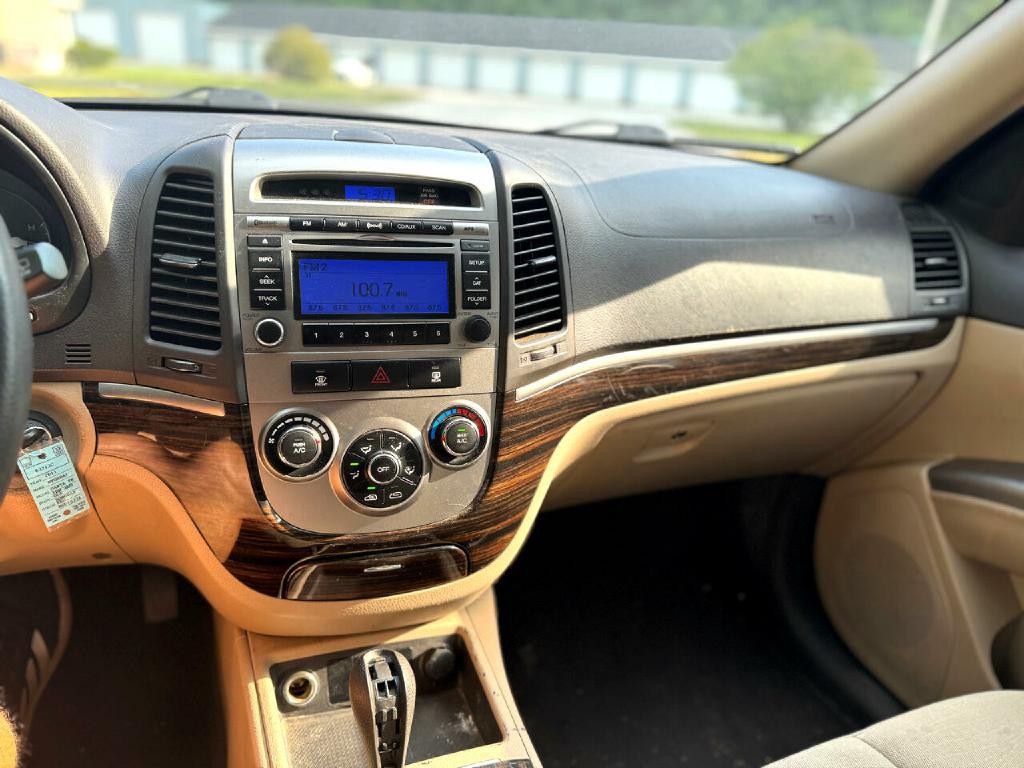 2011 Hyundai Santa Fe Image 15