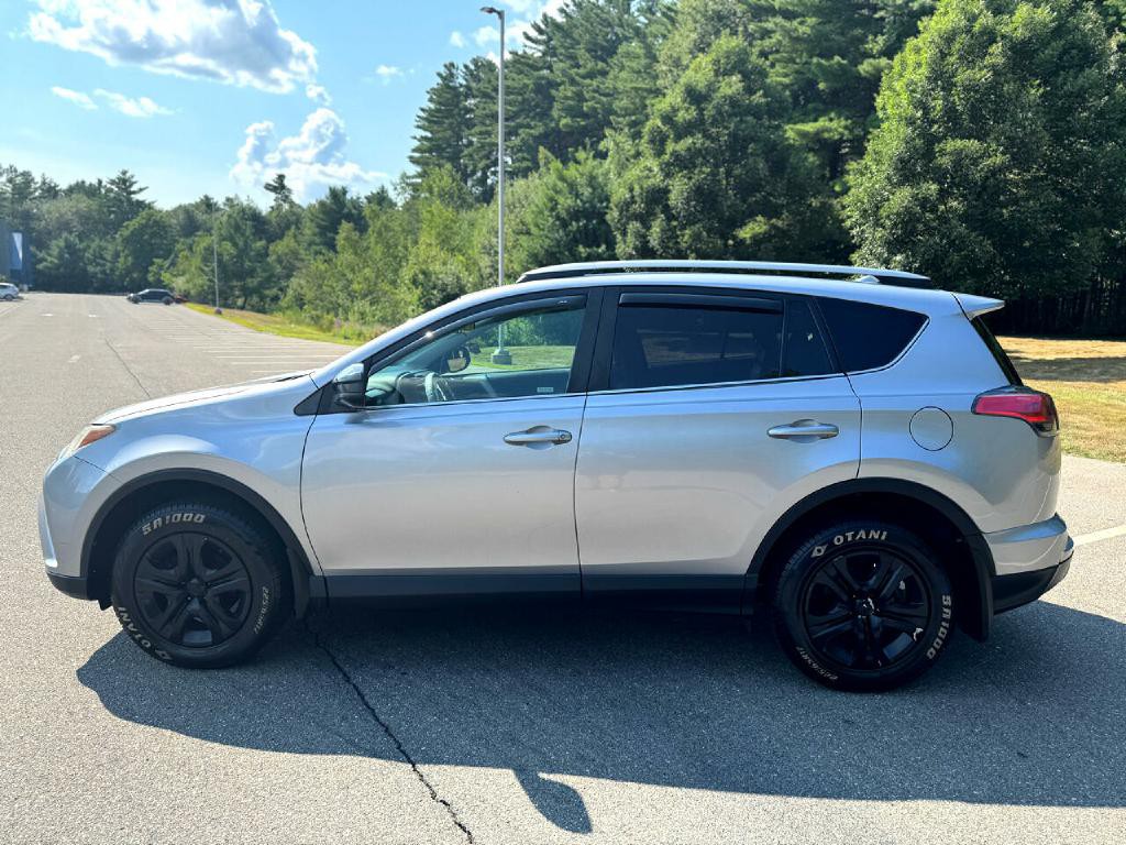 2017 Toyota Rav4 Image 5