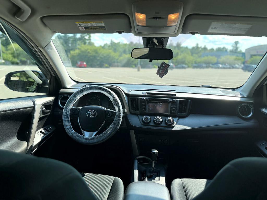 2017 Toyota Rav4 Image 14