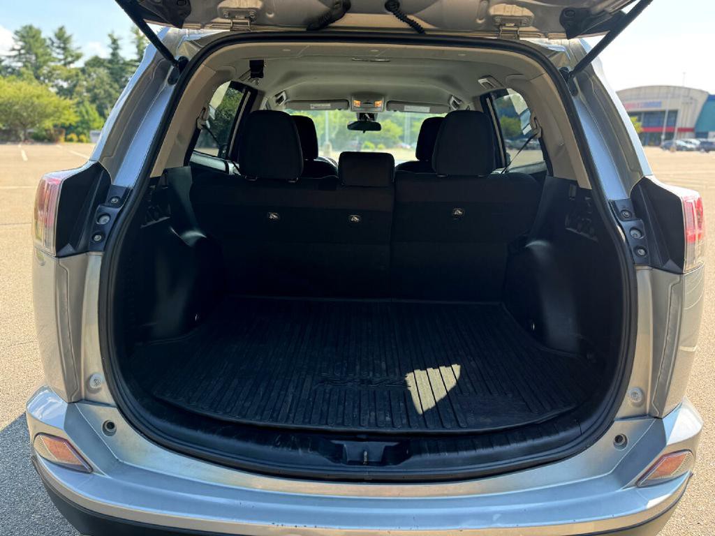 2017 Toyota Rav4 Image 15