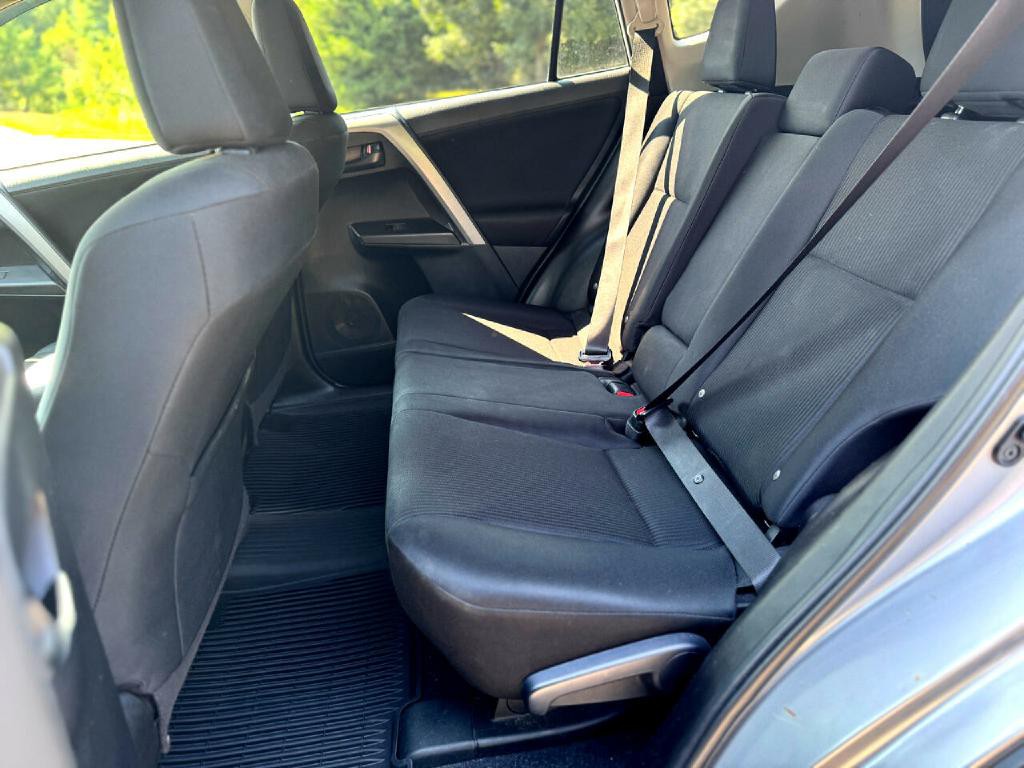 2017 Toyota Rav4 Image 16