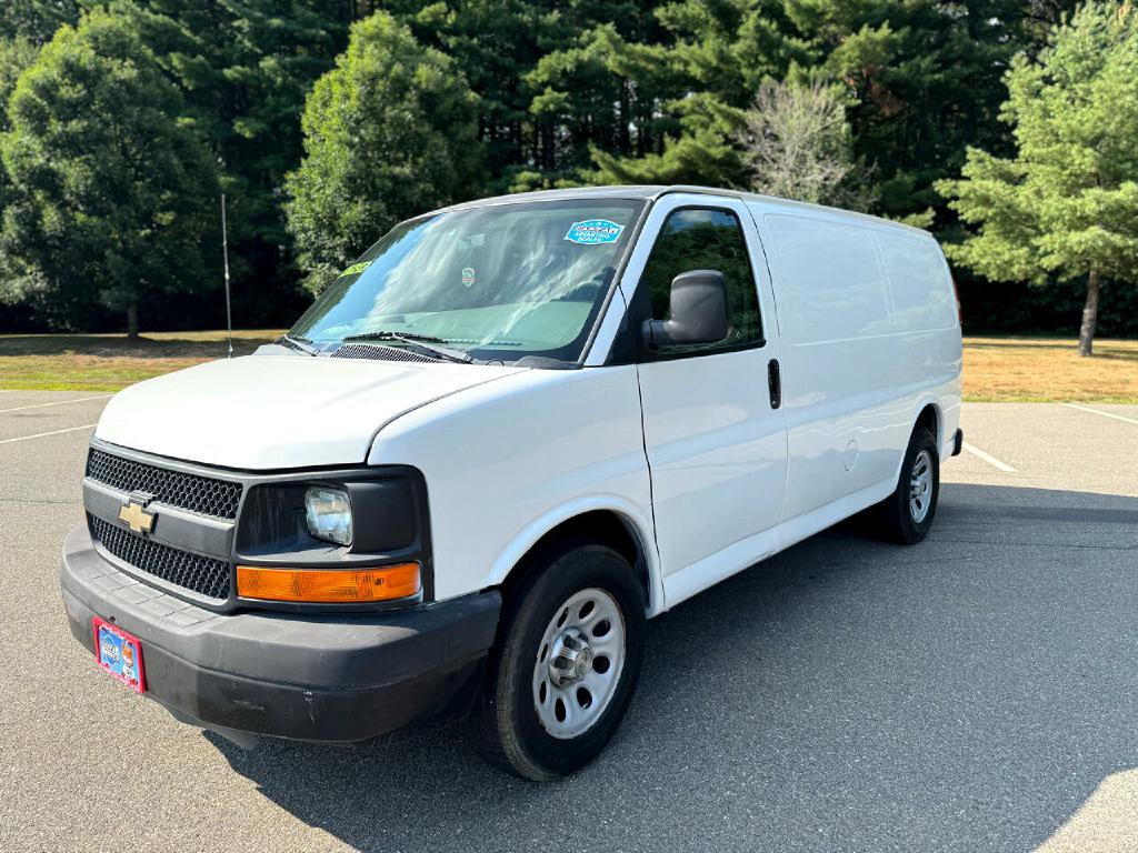 2013 Chevrolet Express Image 4